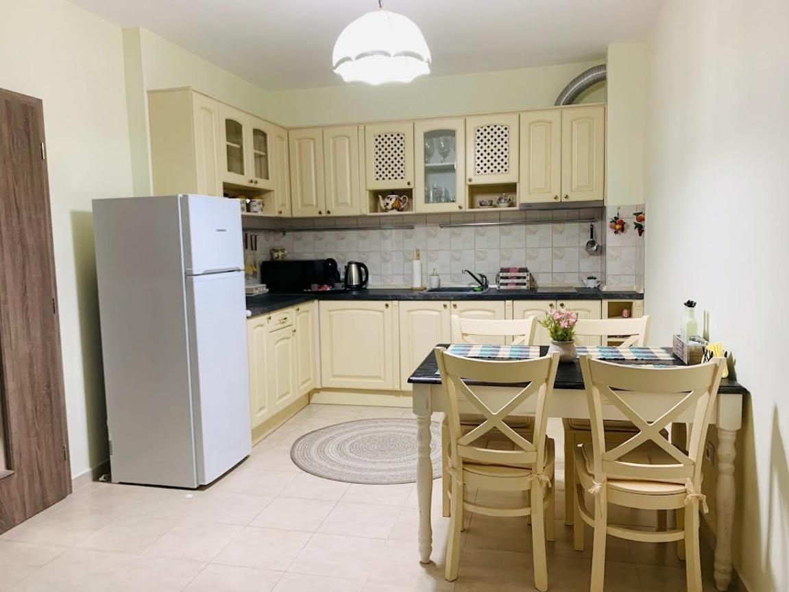 Kiwi Gardens Διαμέρισμα Byala  Εξωτερικό φωτογραφία